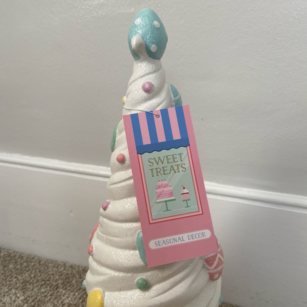 NWT Sweet Treats Whipped Frosting Easter Egg Tree Spring Decor - Picture 2 of 10